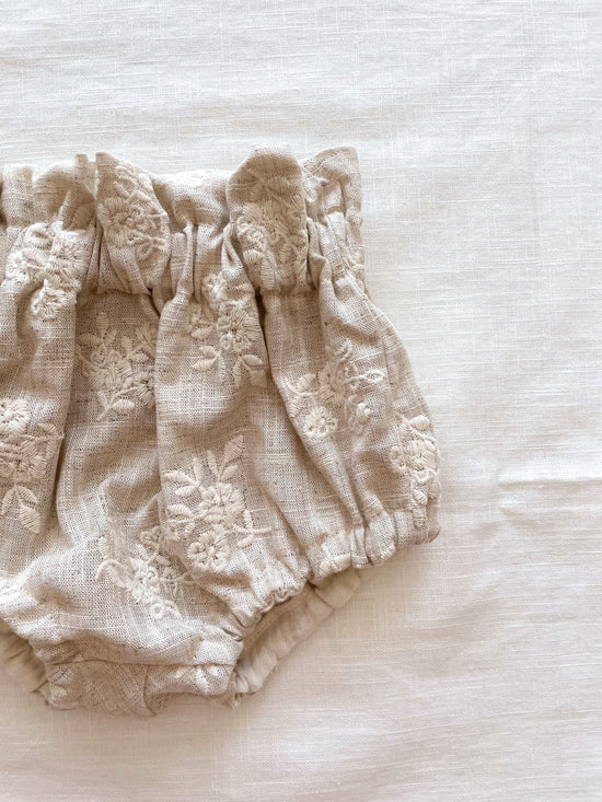 Baby bloomers / linen embroidered bouquets