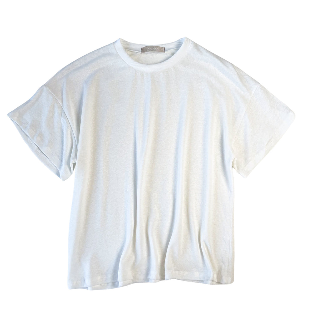 
                      
                        Linen t-shirt / ivory
                      
                    