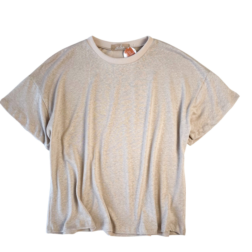 
                      
                        Linen t-shirt / beige
                      
                    