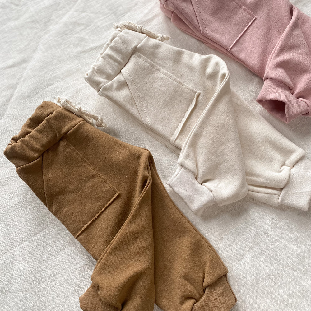 
                      
                        Recycled cotton kids sweatpants
                      
                    