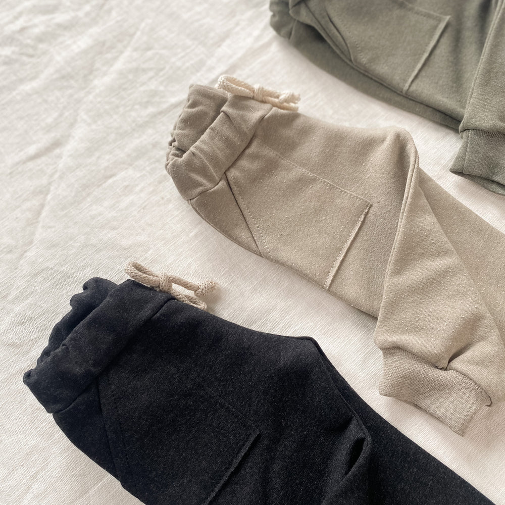 
                      
                        Recycled cotton kids sweatpants
                      
                    