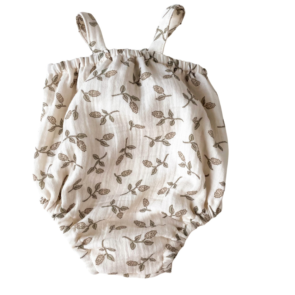 Muslin romper / simple flowers