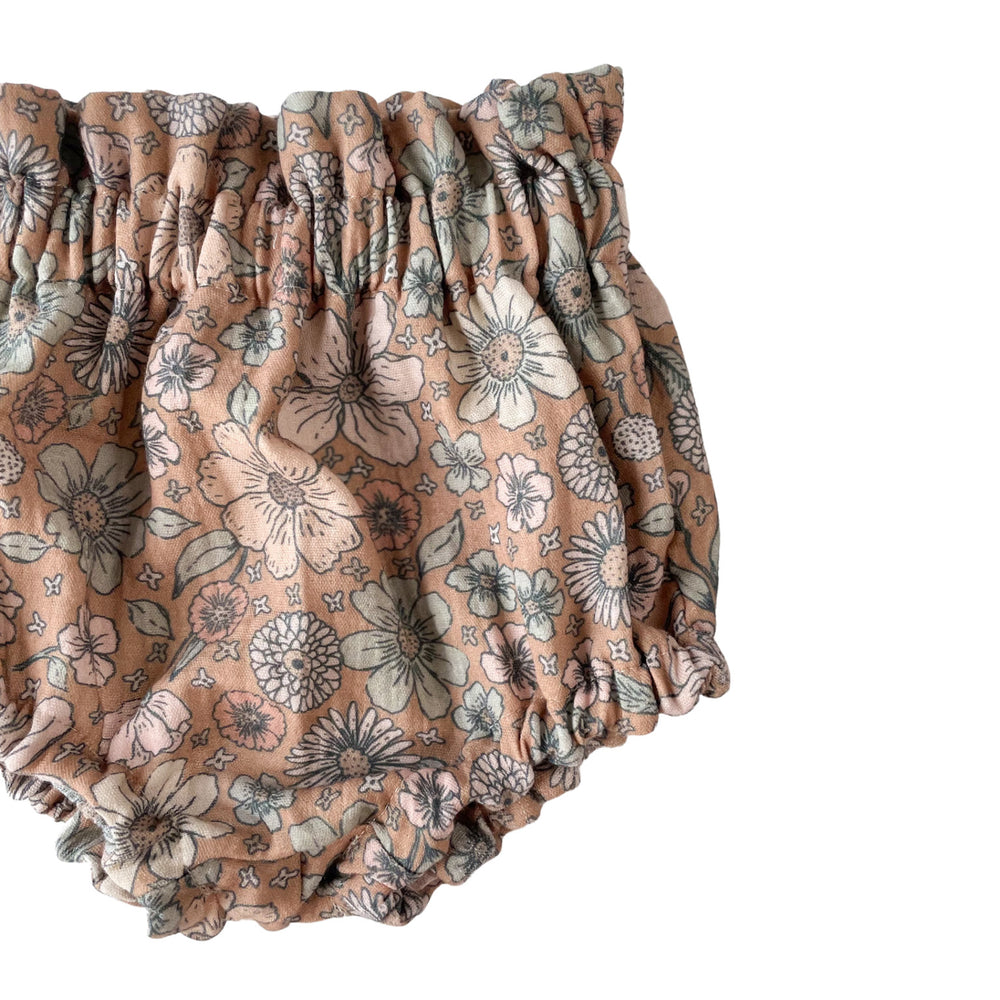 
                      
                        Bloomers / bold floral - caramel
                      
                    