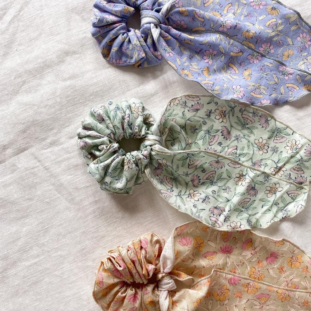 Wide viscose scrunchie + bow / linen