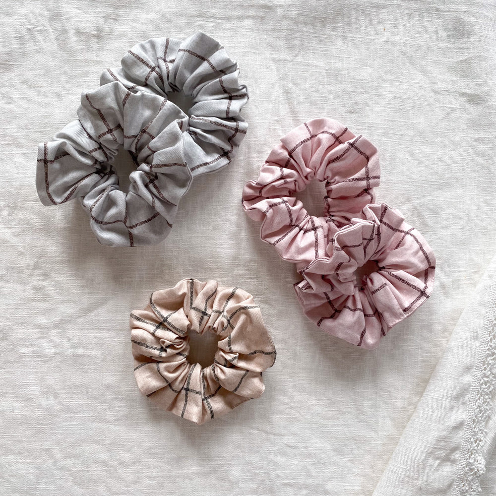 
                      
                        Wide cotton scrunchie
                      
                    