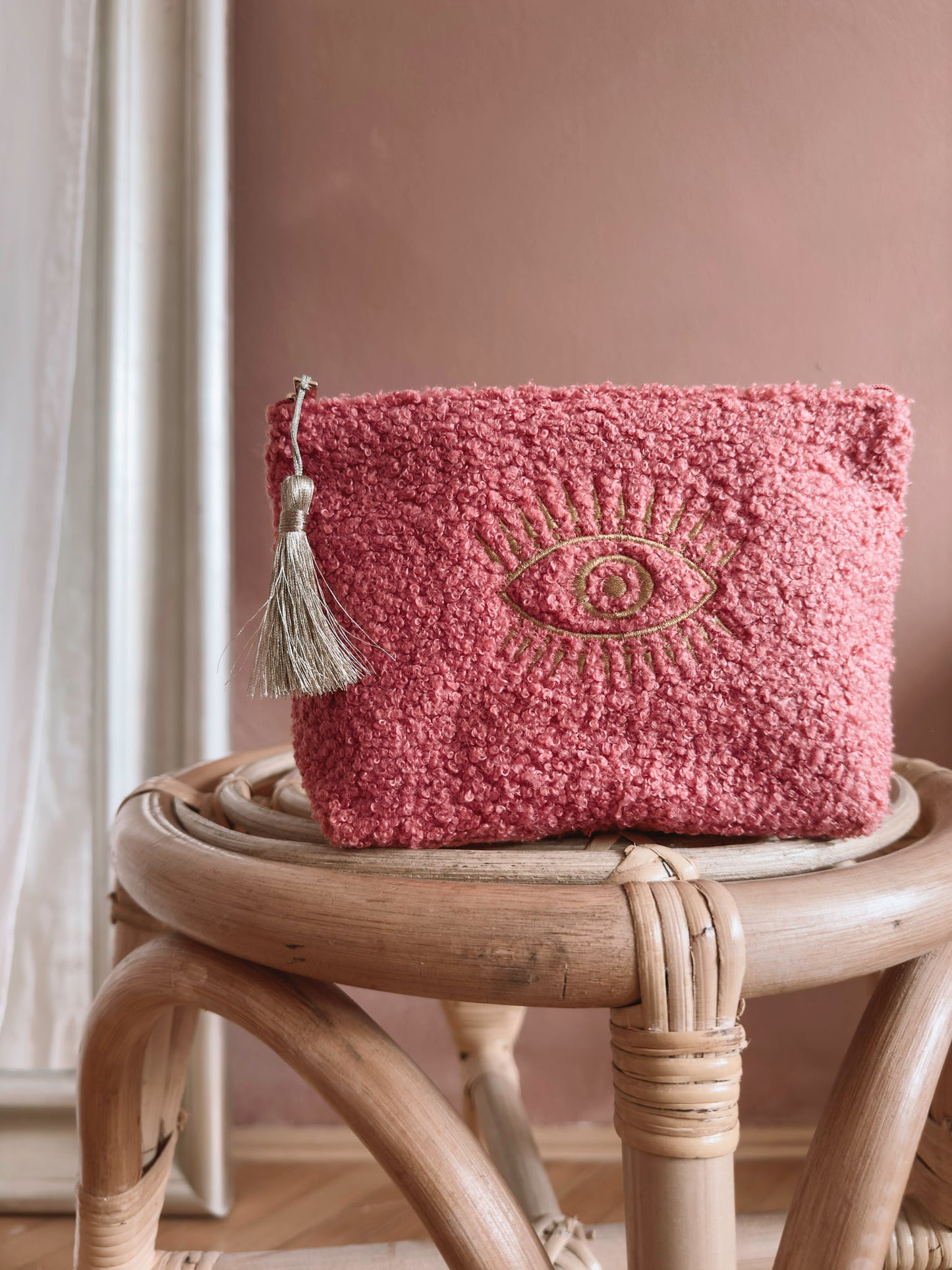 Makeup bag / boucle - bubble gum