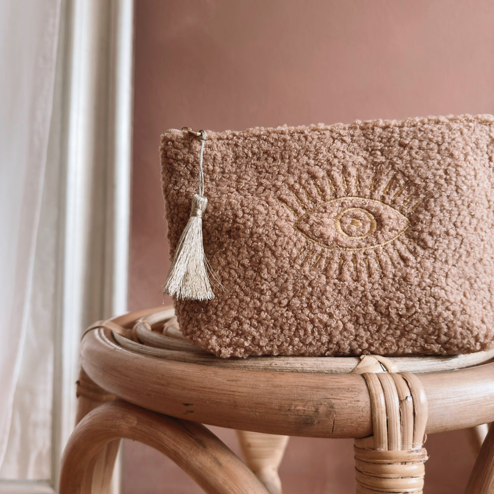 
                      
                        Makeup bag / boucle - tan
                      
                    