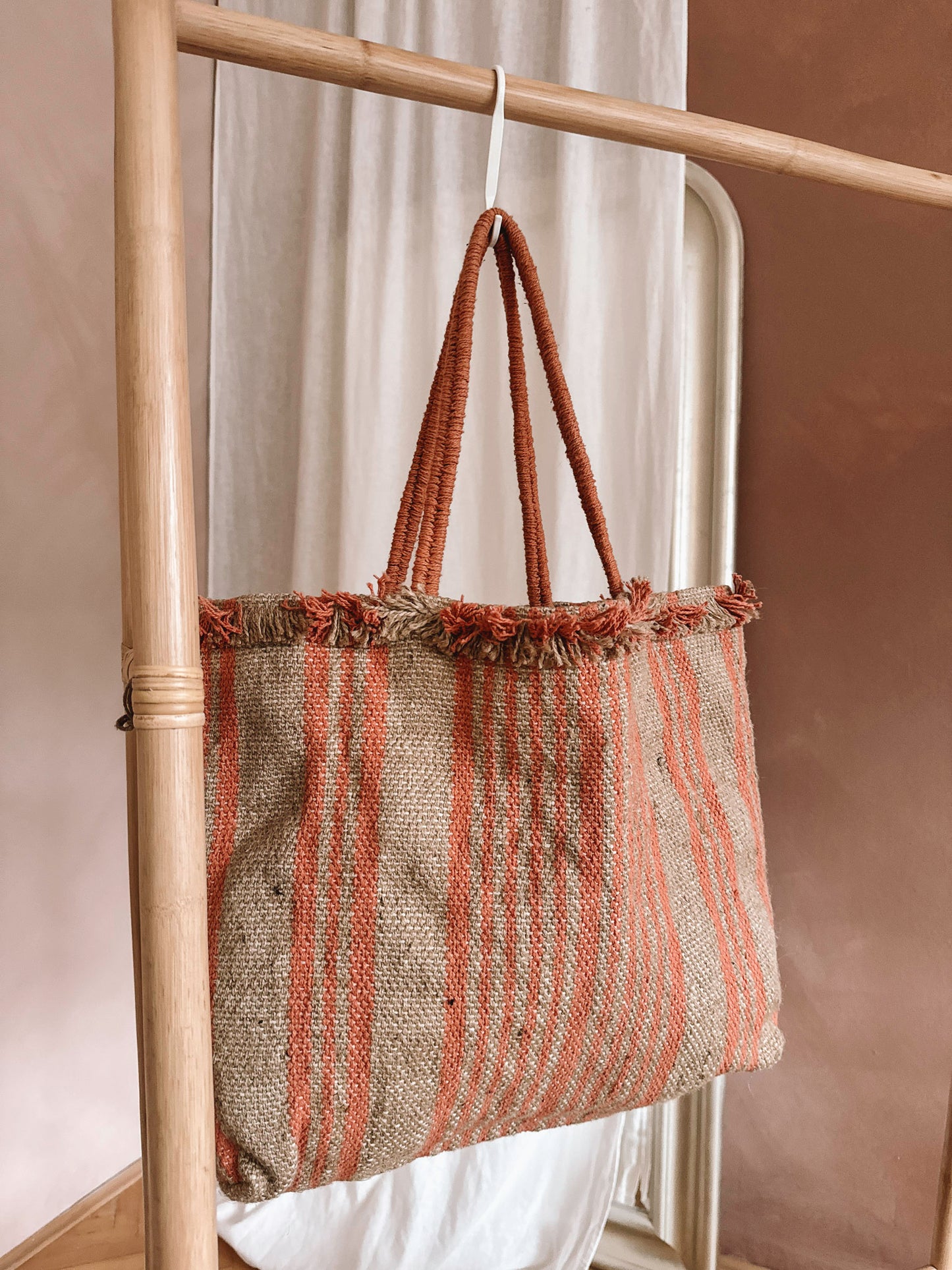 Handwoven striped bag - peach