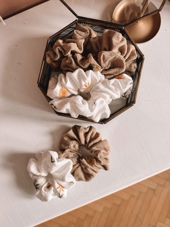 Scrunchie / spring floral embroidered muslin
