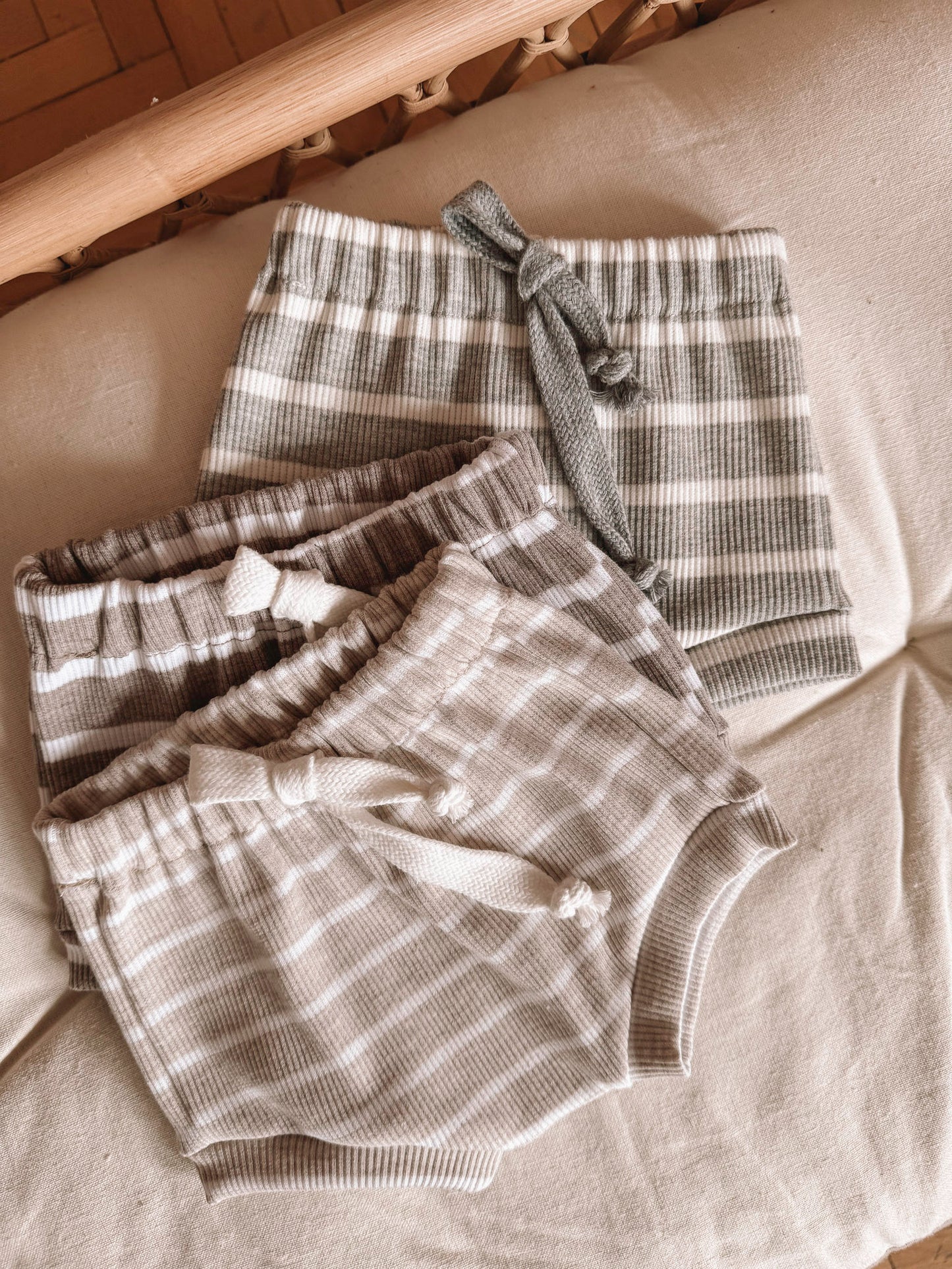 Baby boy shorts / stripes