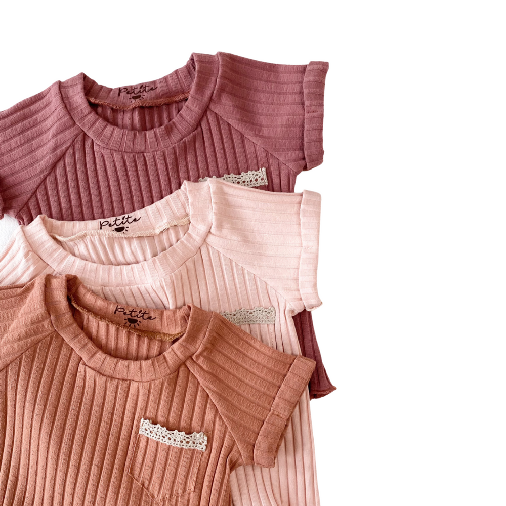 Baby cotton t-shirt / wide ribbed - girly tones