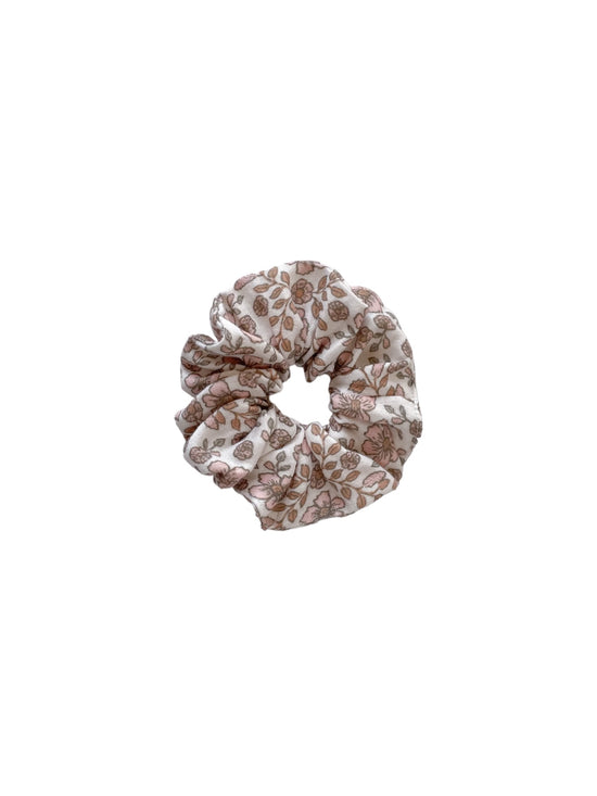 Scrunchie / Floral garland