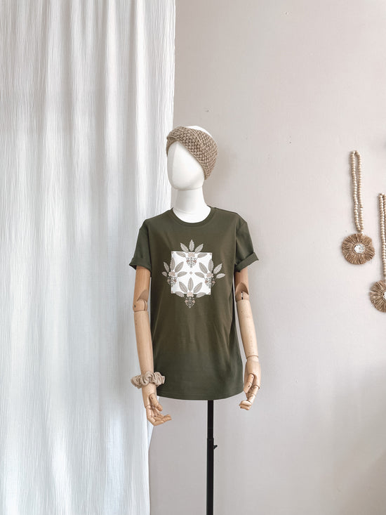 T-shirt / Girly palms / rosemary