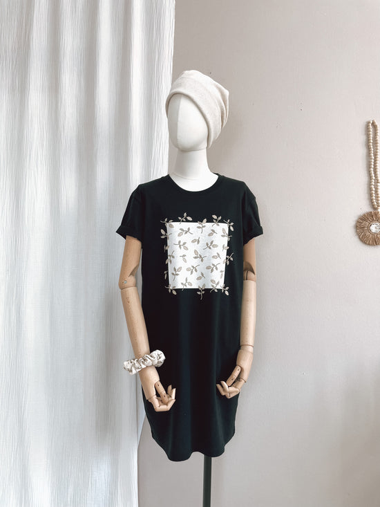 T-shirt dress / just floral / black