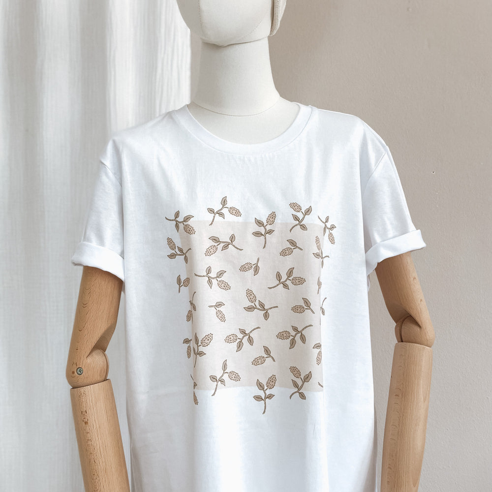 T-shirt obleka / just floral - white