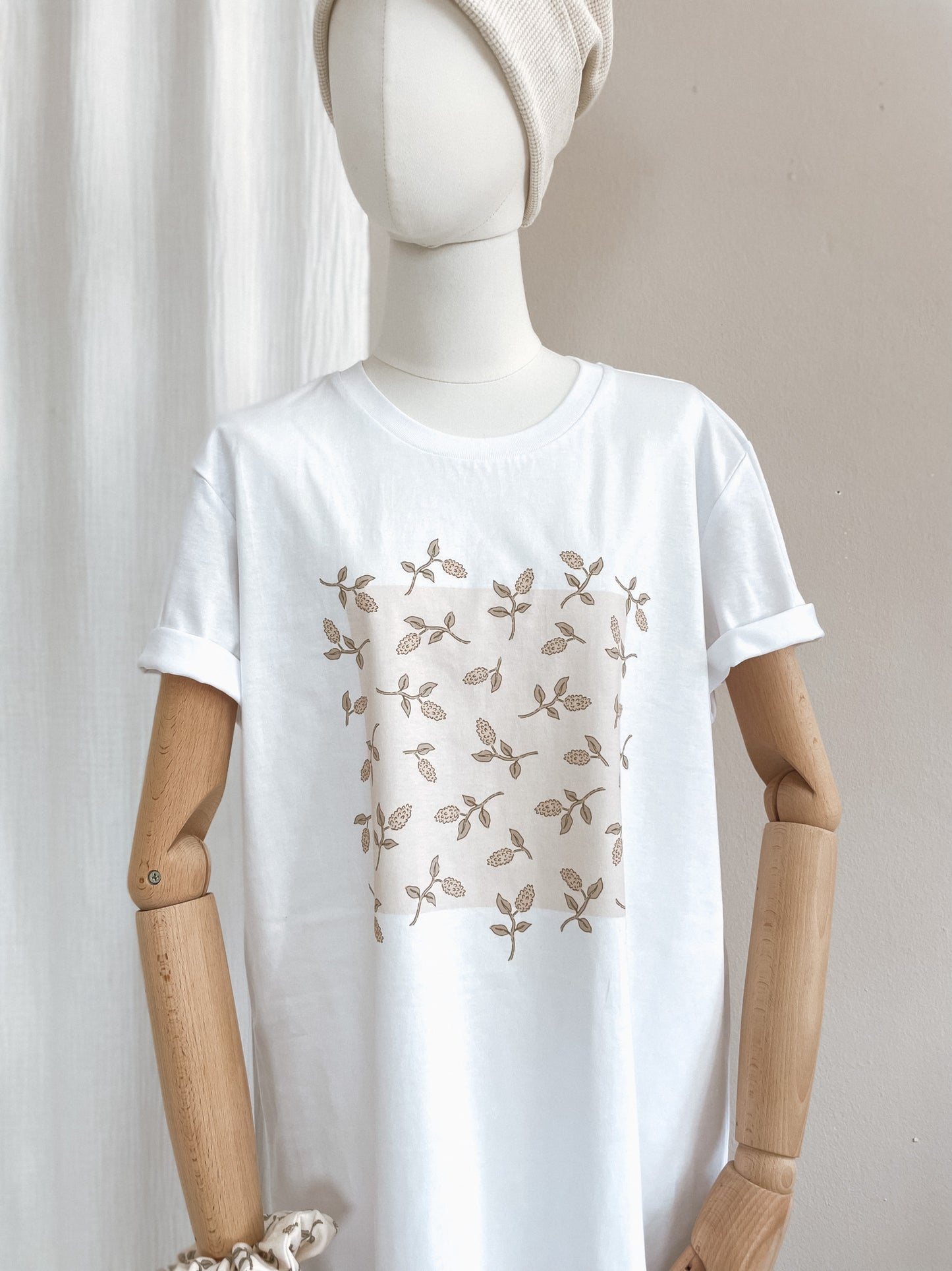 T-shirt obleka / just floral - white