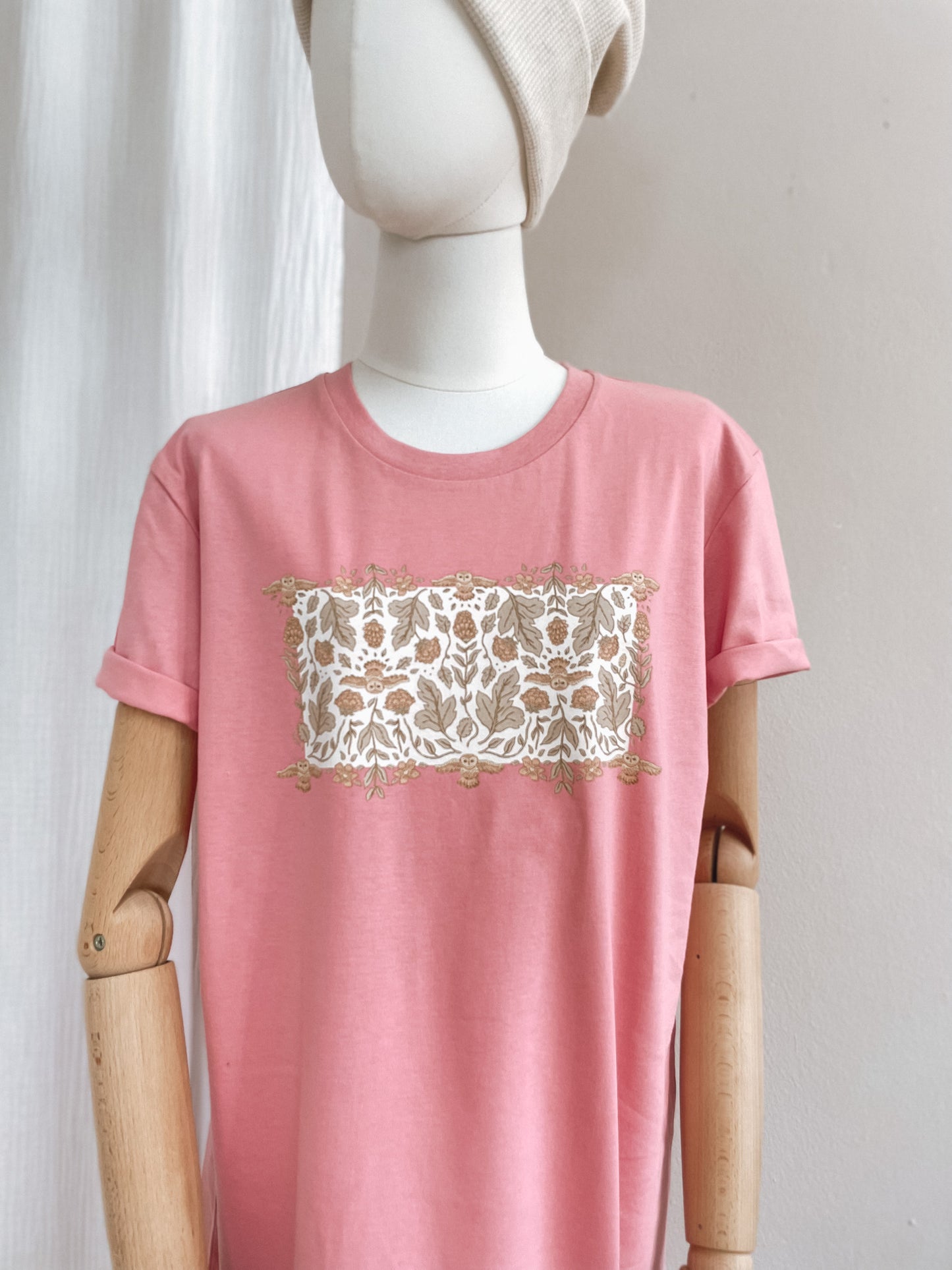 T-shirt dress / Ecru green botanical owls / bubble gum