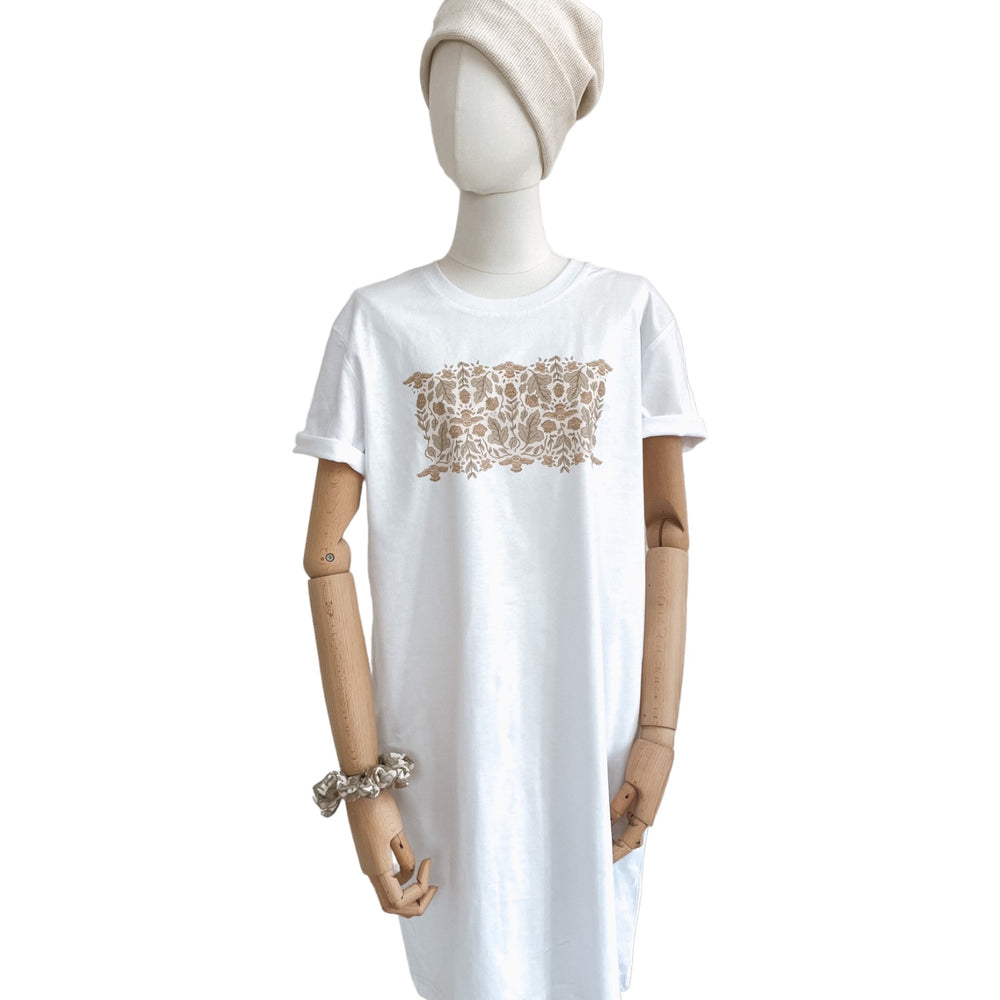 T-shirt dress / Ecru green botanical owls / white