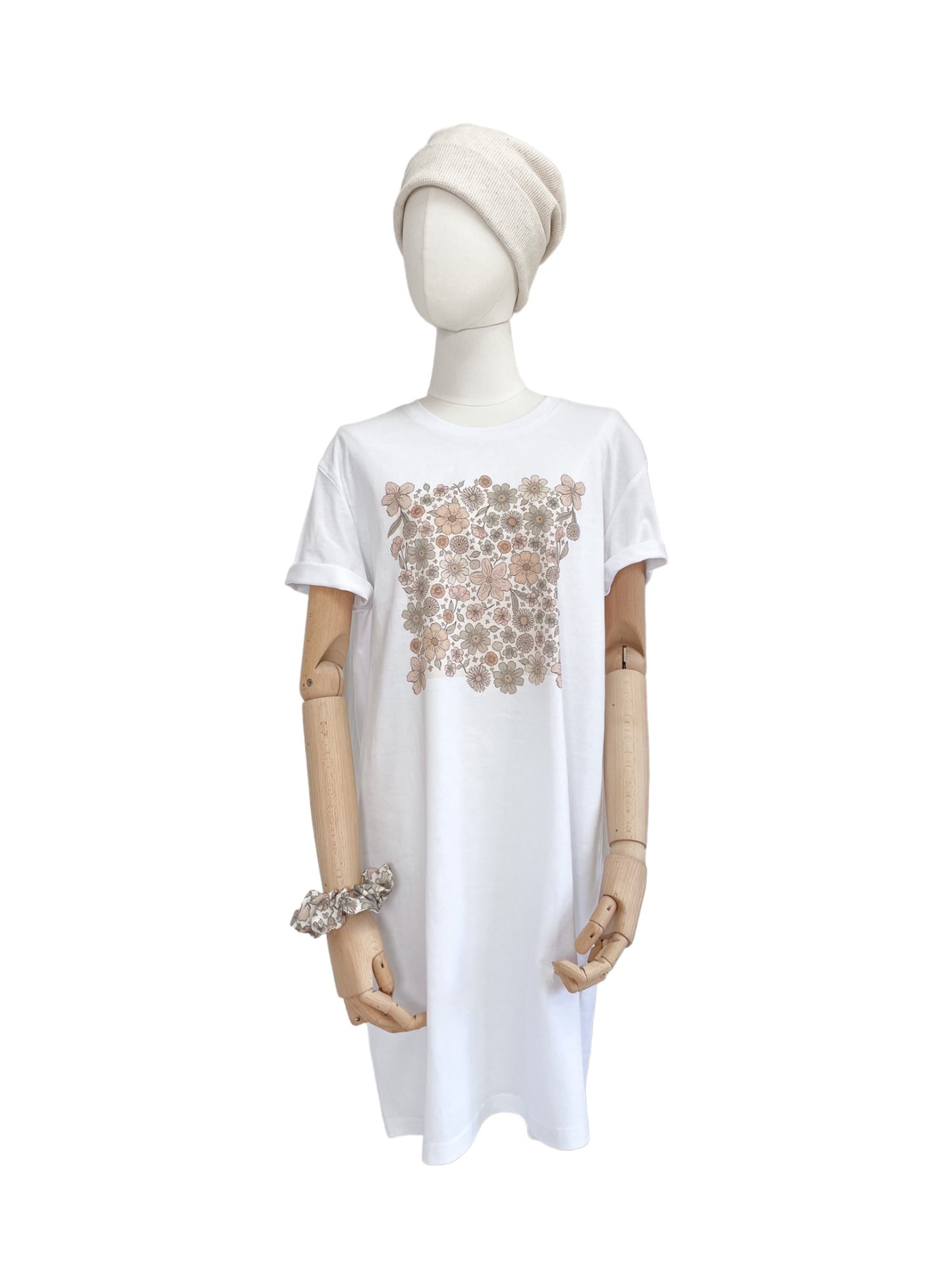 T-shirt dress / Ecru bold floral / white