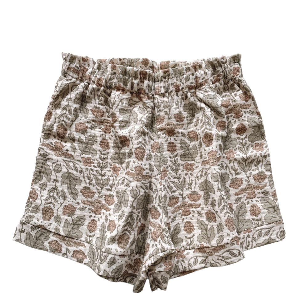 Muslin ruffle shorts / Ecru botanical owls