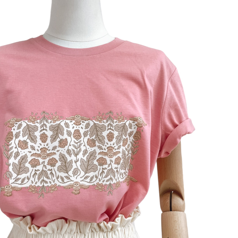 
                      
                        T-shirt / Ecru Botanical owls / bubble gum
                      
                    