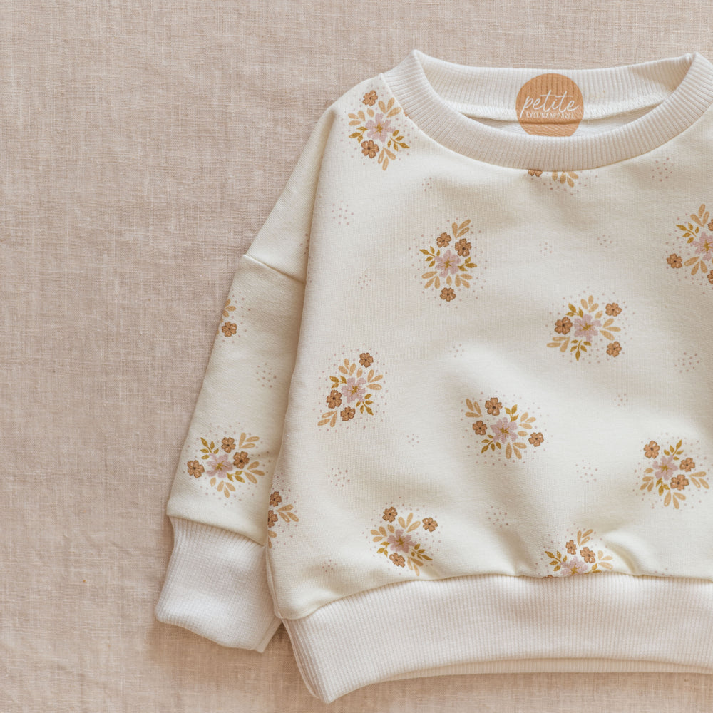 
                      
                        Sweater / flowers & dots
                      
                    