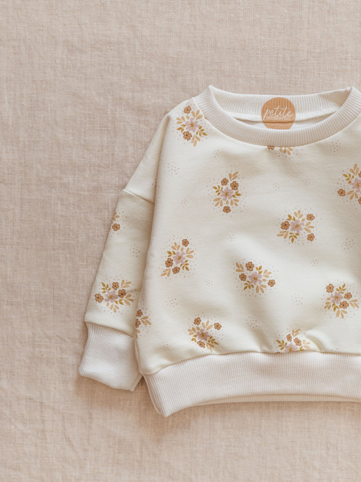 Sweater / flowers & dots