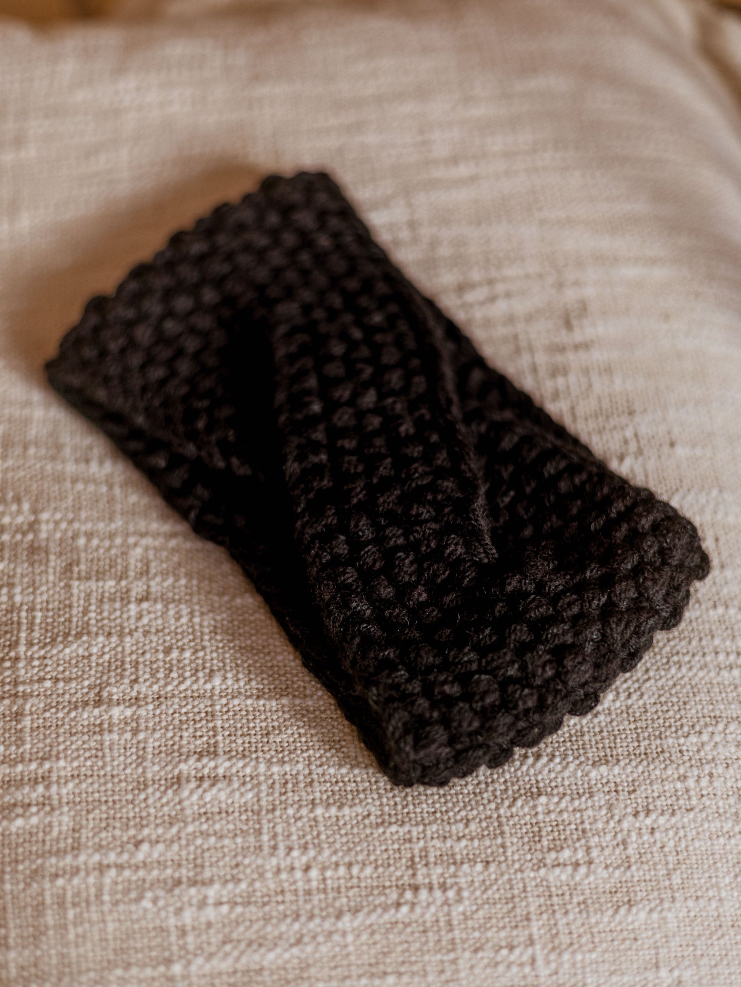 Knitted headband  / Black