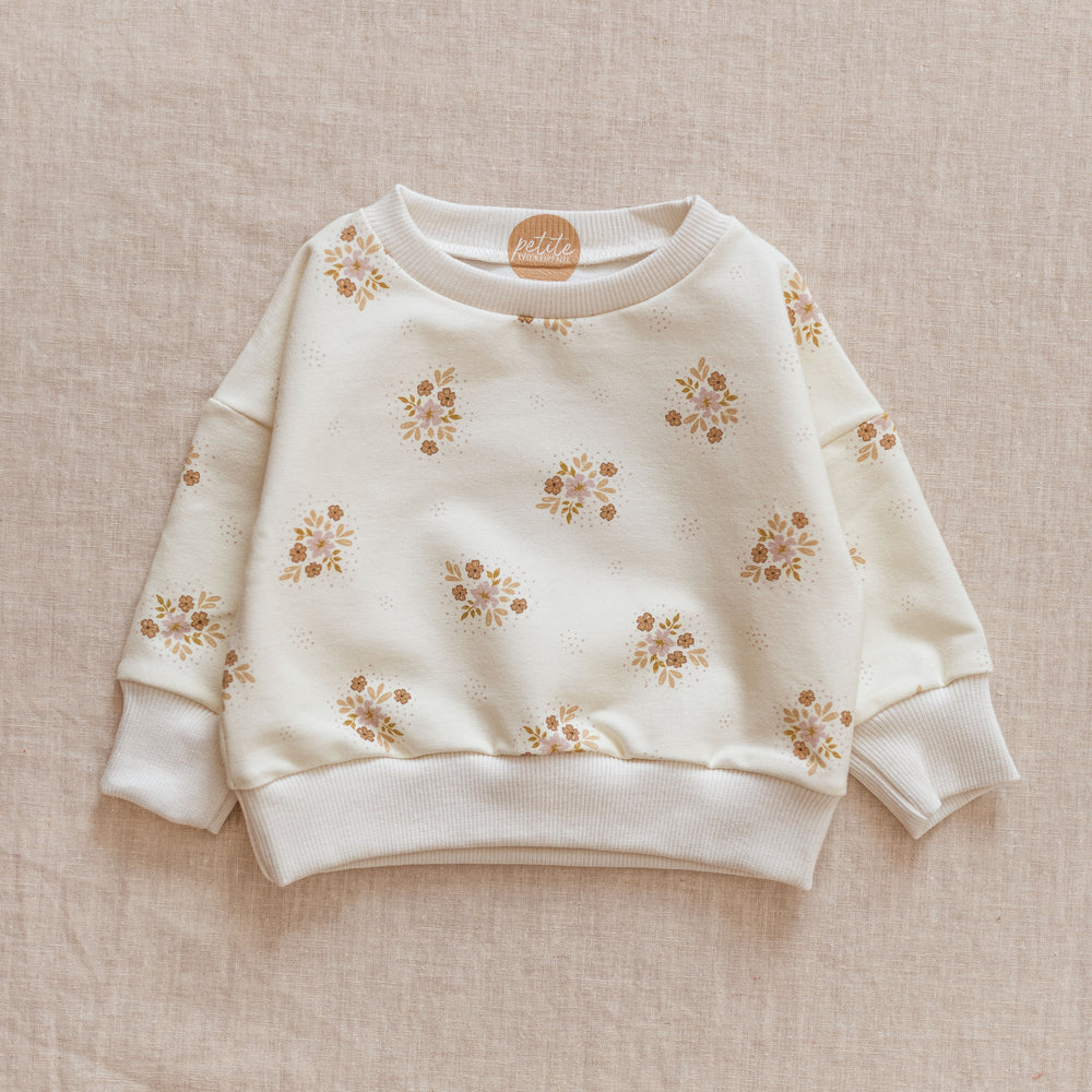 
                      
                        Sweater / flowers & dots
                      
                    