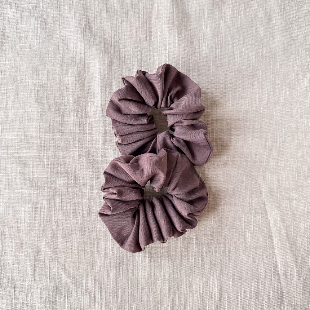 
                      
                        Scrunchie / viscose
                      
                    