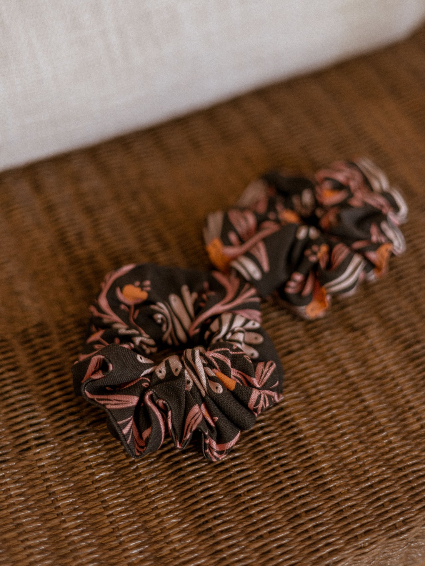 Wide Scrunchie/ abstract floral