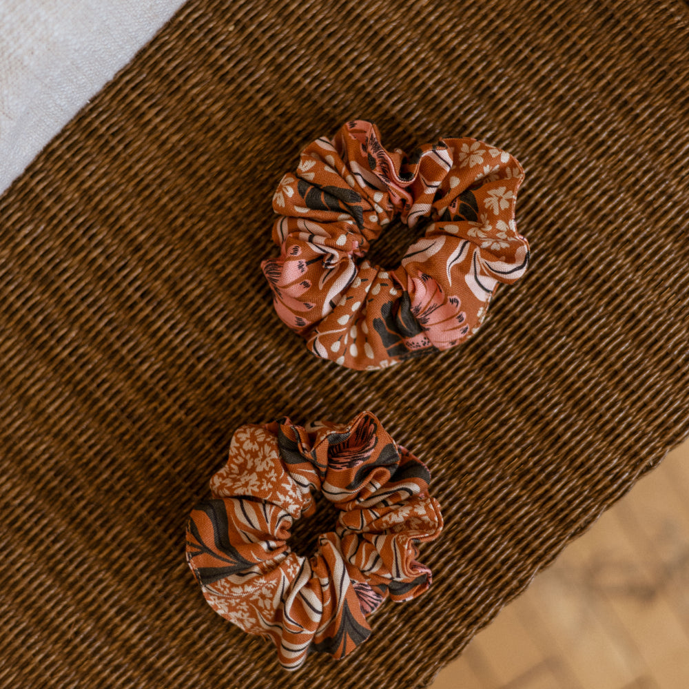 Wide Scrunchie/ bohemian floral - chocolate