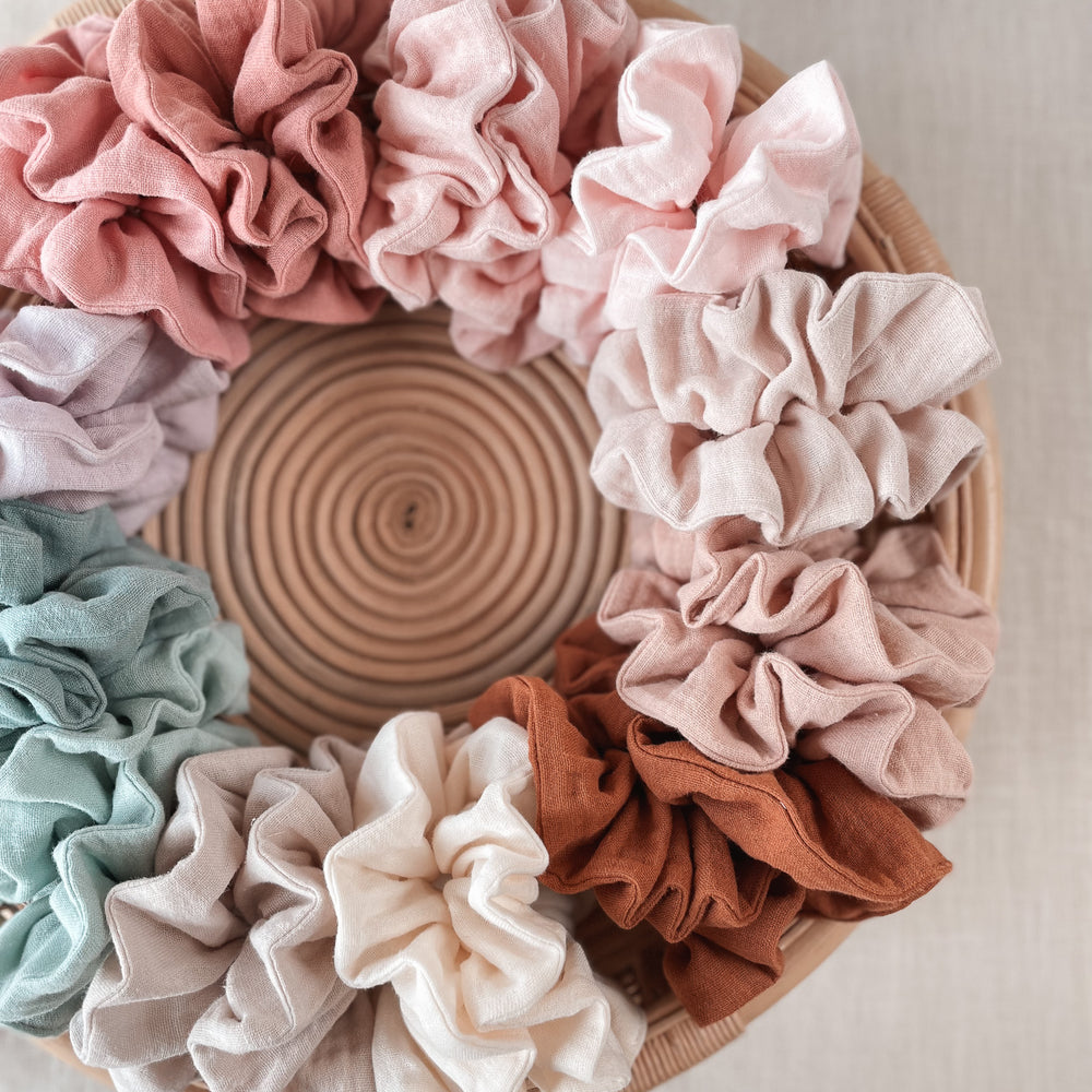 Scrunchie / cotton muslin