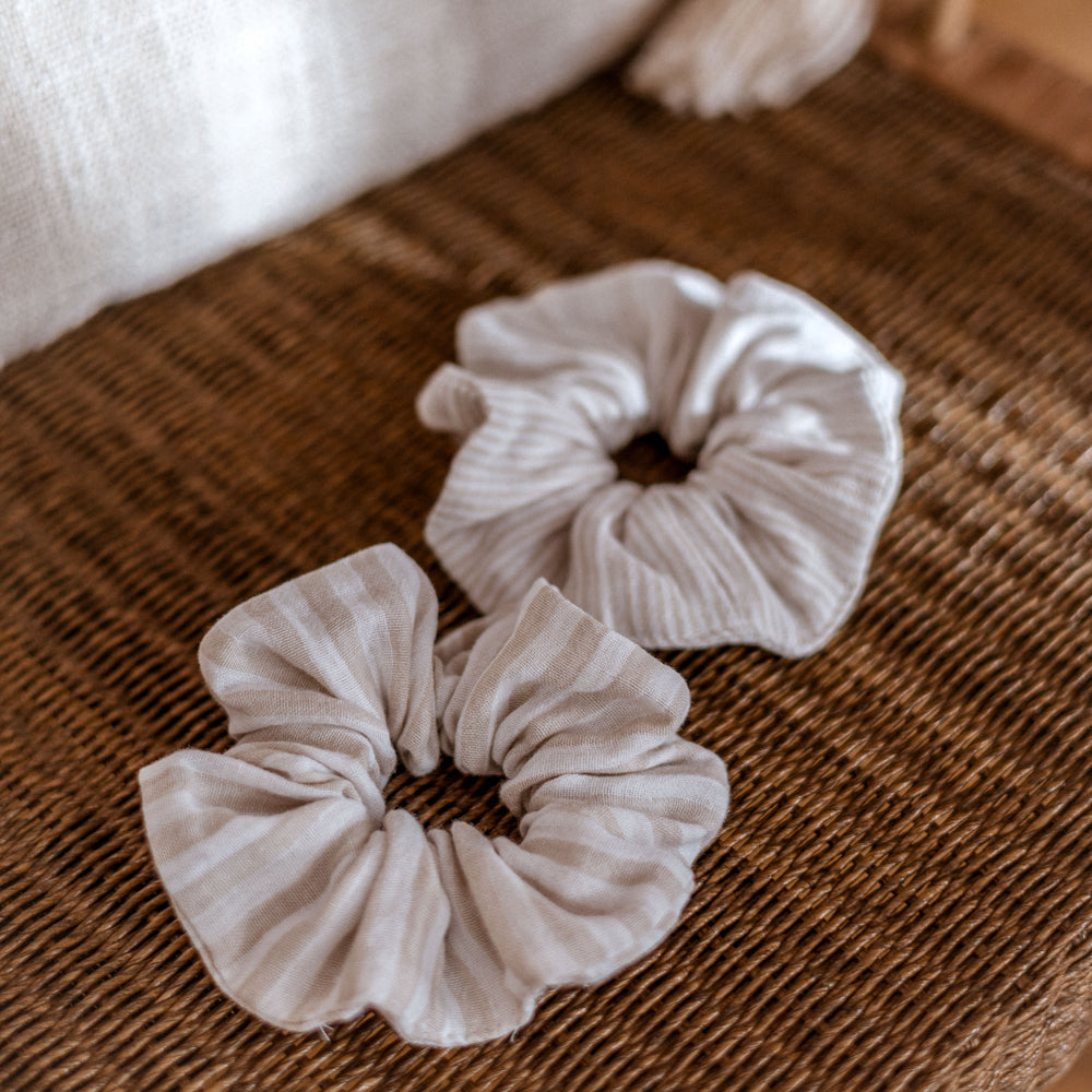 
                      
                        Wide Muslin Scrunchie/ Stripes - vanilla
                      
                    