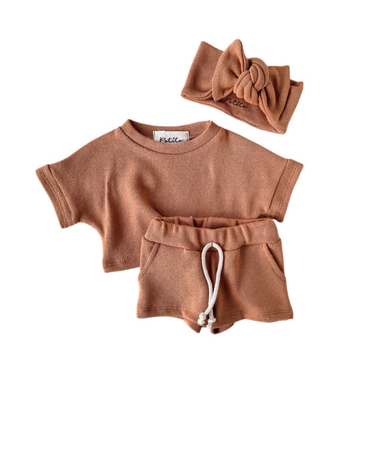 Knit shorts + top + headband / cinnamon