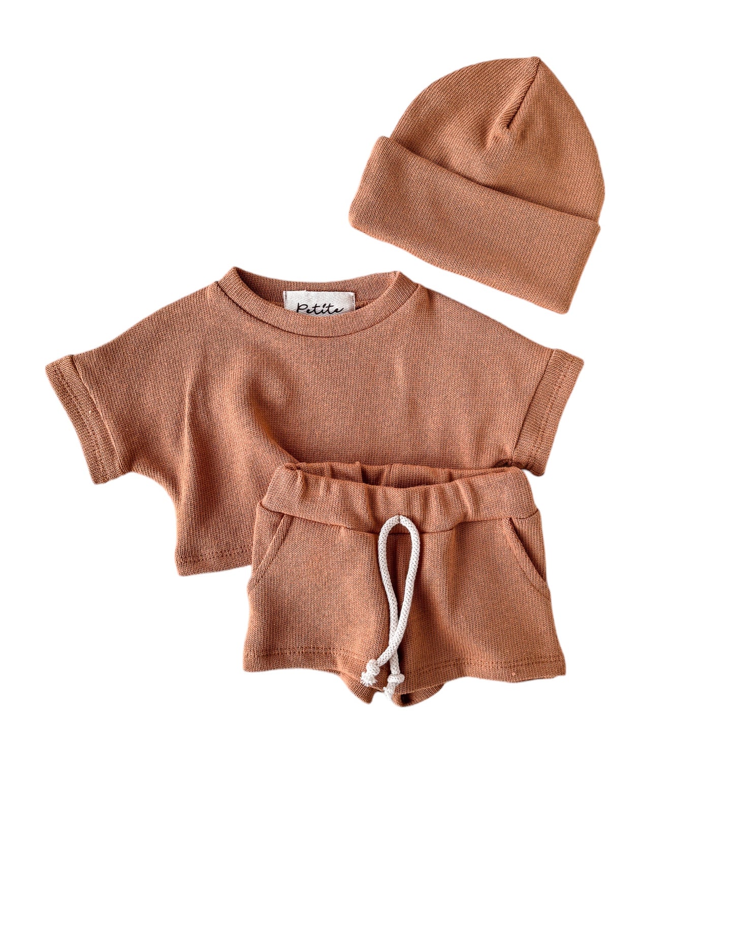 Knit shorts + top + beanie / cinnamon