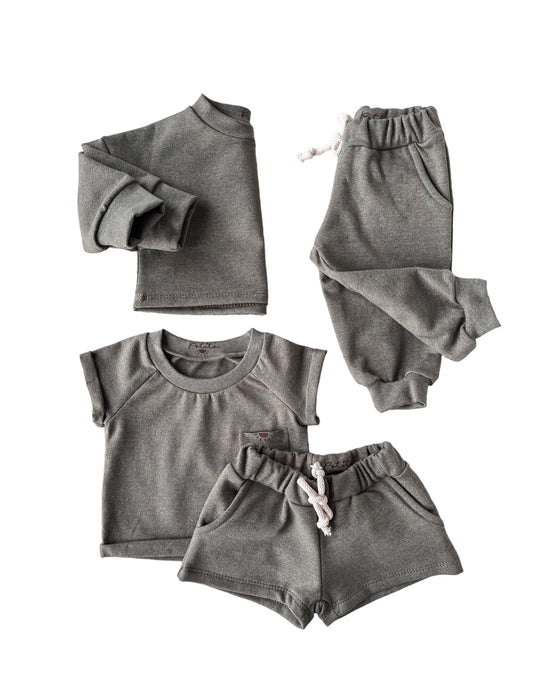 Load image into Gallery viewer, Recycled cotton set / sweater + shorts + t-shirt + shorts / olive
