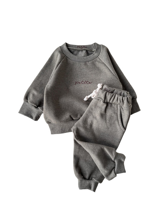 Recycled sweatpants + sweater set / olive