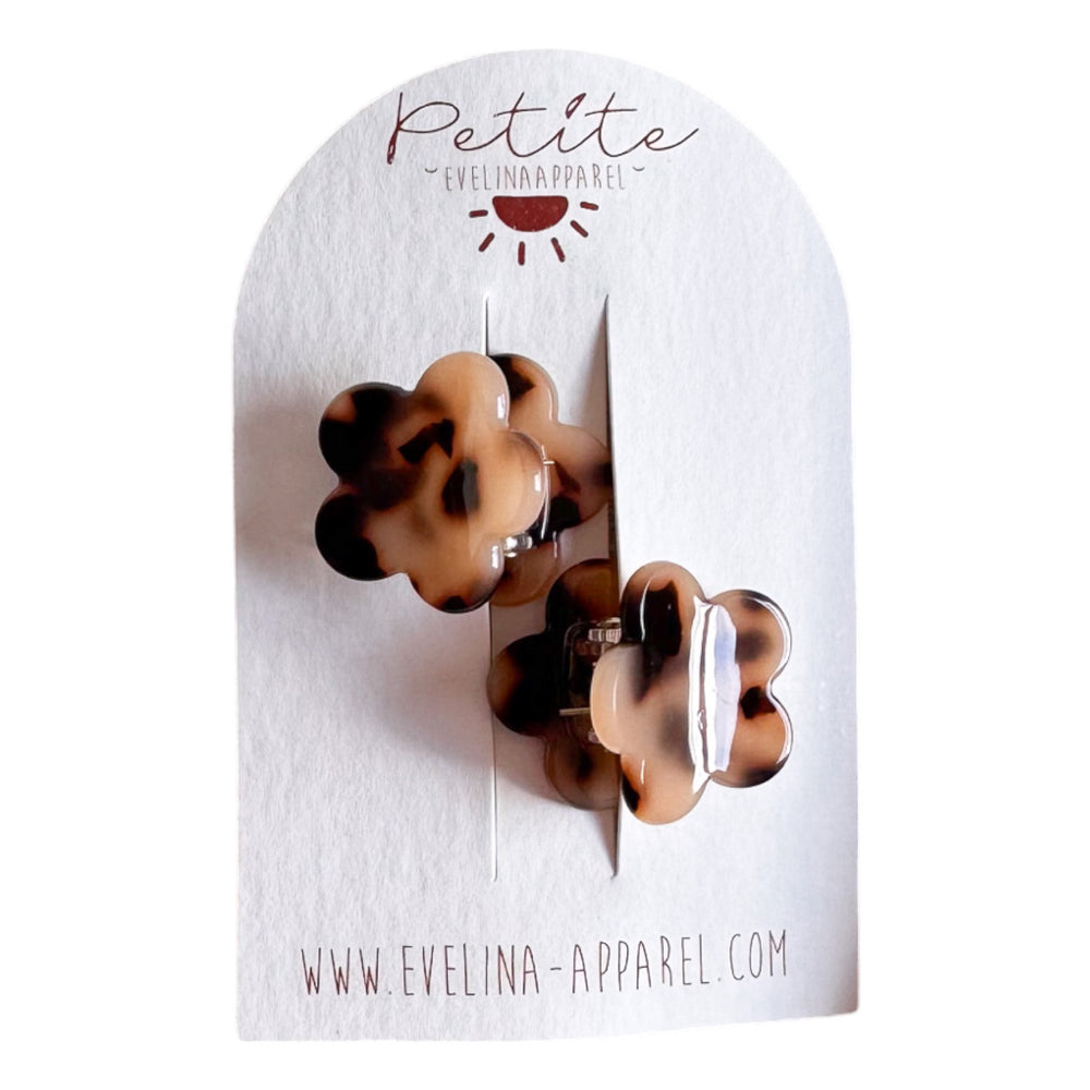 
                      
                        Little flower hair claws set / coffee cream
                      
                    