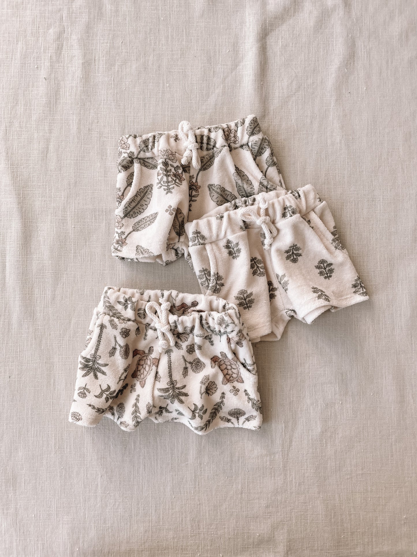 Terry shorts / girly palms