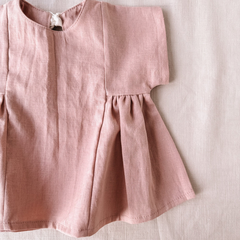 
                      
                        Malia baby dress / linen - vintage rose
                      
                    