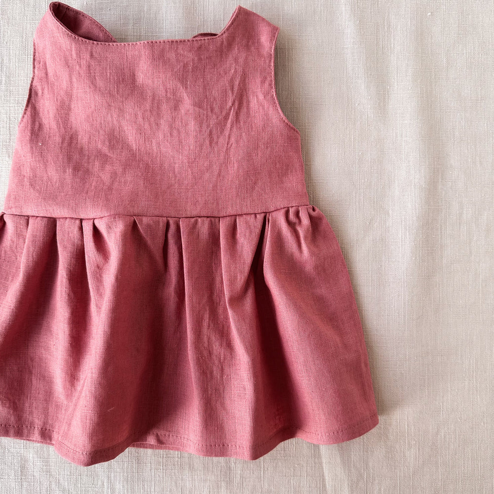 
                      
                        Arabella baby dress / linen - rose clay
                      
                    