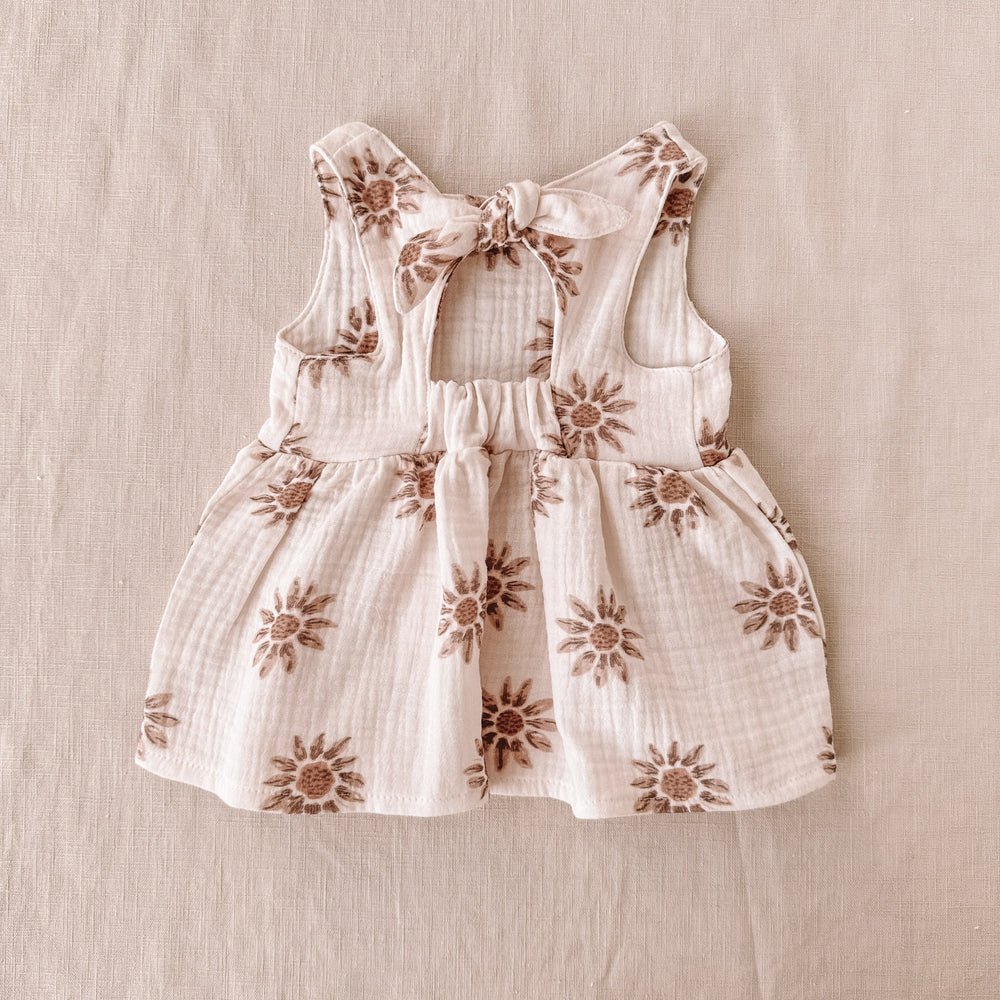 
                      
                        Arabella baby dress / sunflowers
                      
                    