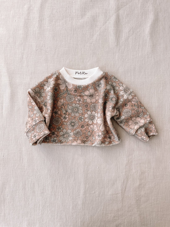 Load image into Gallery viewer, Terry sweater / bold floral caramel

