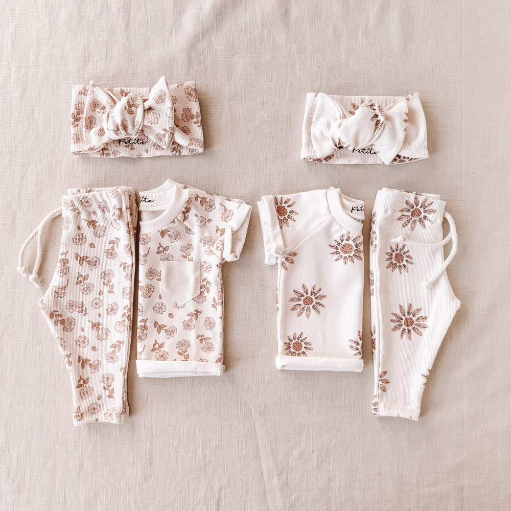 
                      
                        Ribbed Baby leggings/ sunflowers
                      
                    