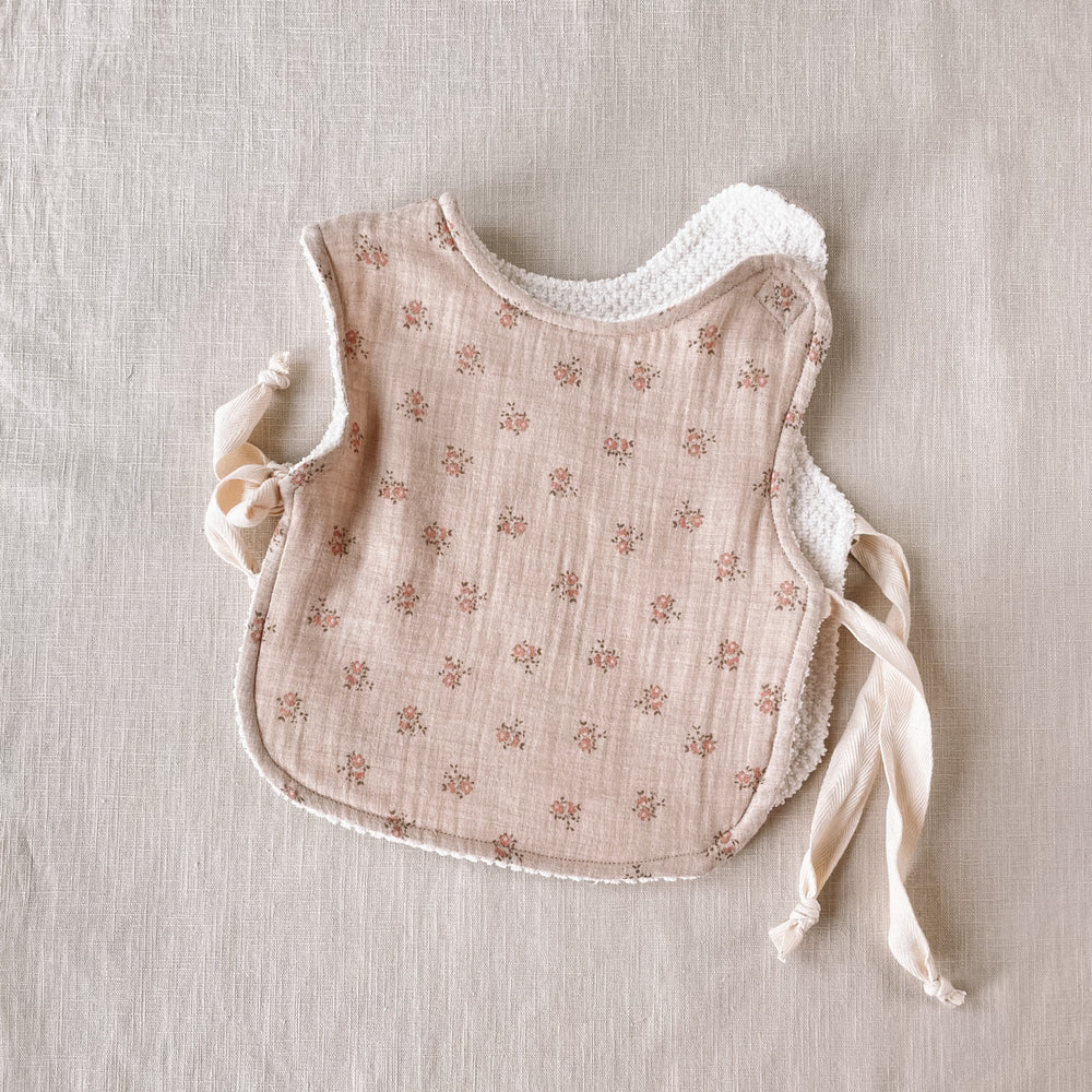 Copy of Baby & toddler bib / melange floral beige