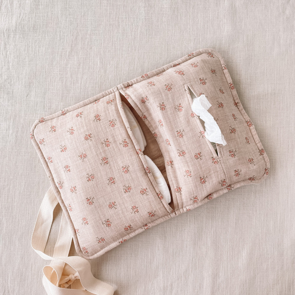 
                      
                        Diaper bag / melange floral beige
                      
                    