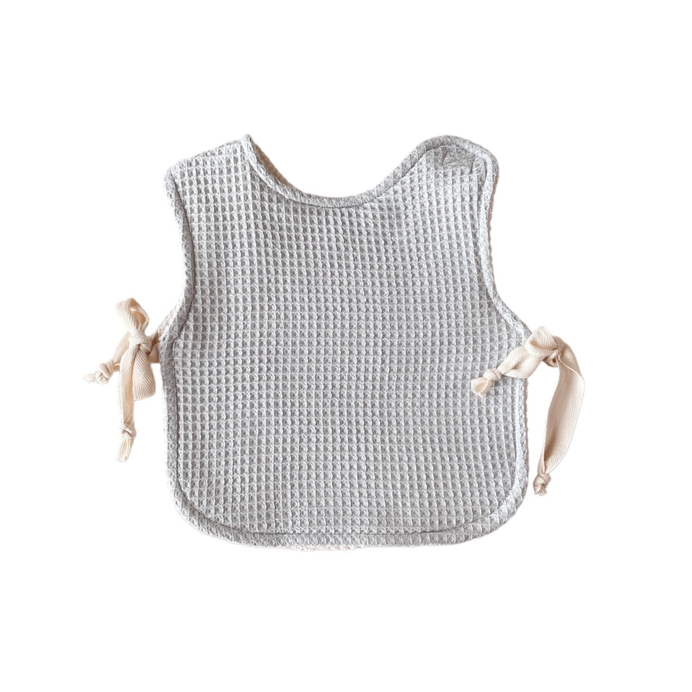 
                      
                        Baby & toddler bib / icy blue
                      
                    