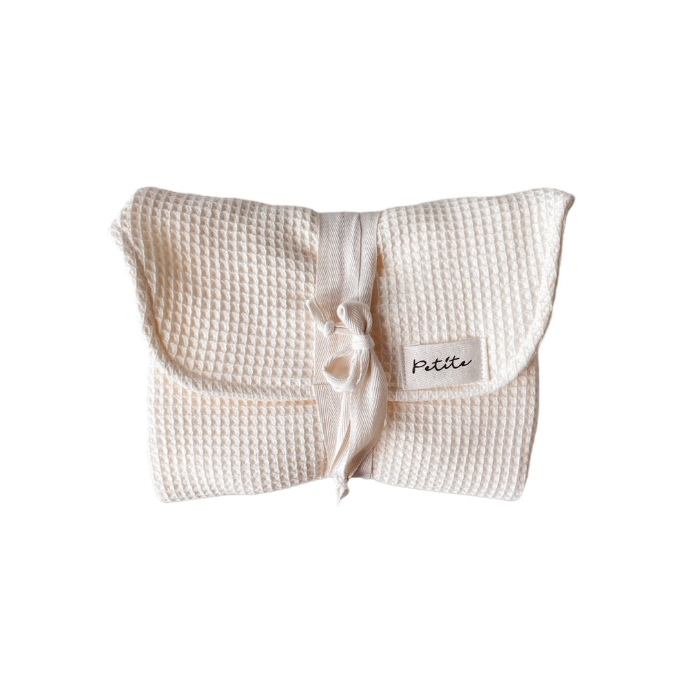 Diaper changing pad / vanilla