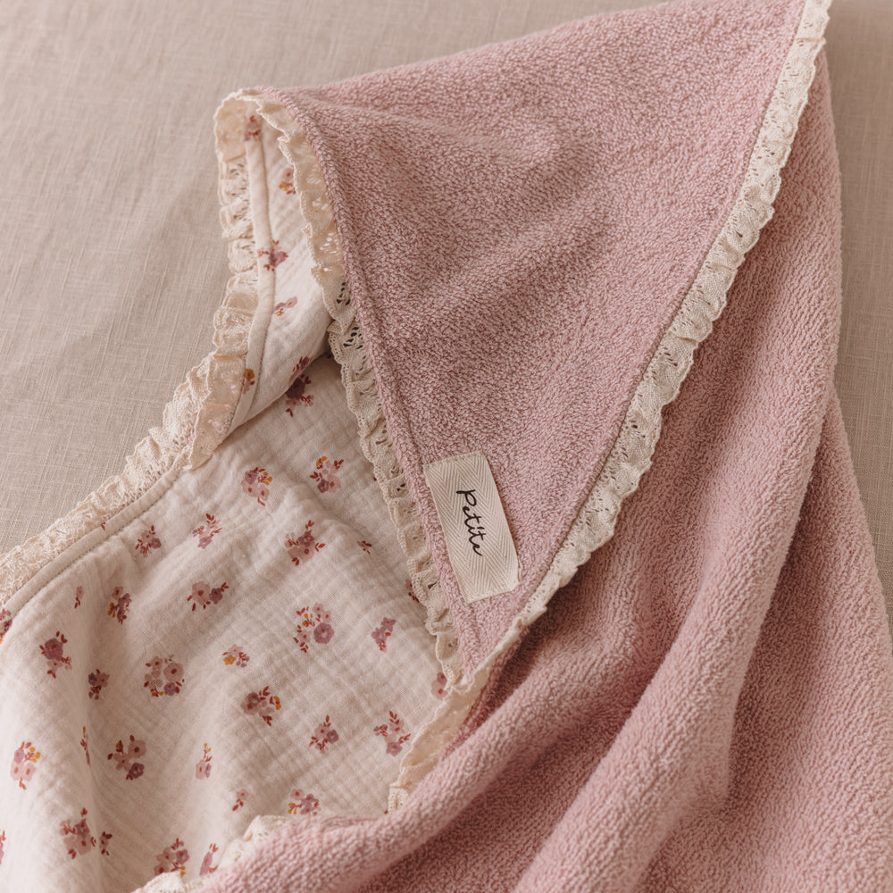 
                      
                        Baby Hooded towel  /  blush floral + lace
                      
                    